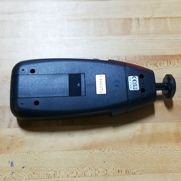 Extech Digital Contact Tachometer - Picture 4 of 7